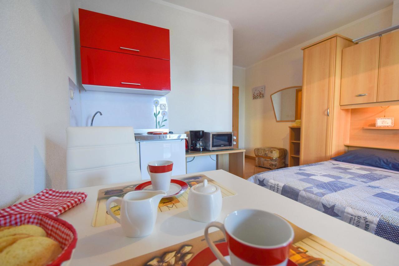 Apartments & Room Matic 马林斯卡 外观 照片